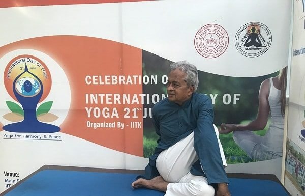 अर्ध मत्स्येन्द्रासन